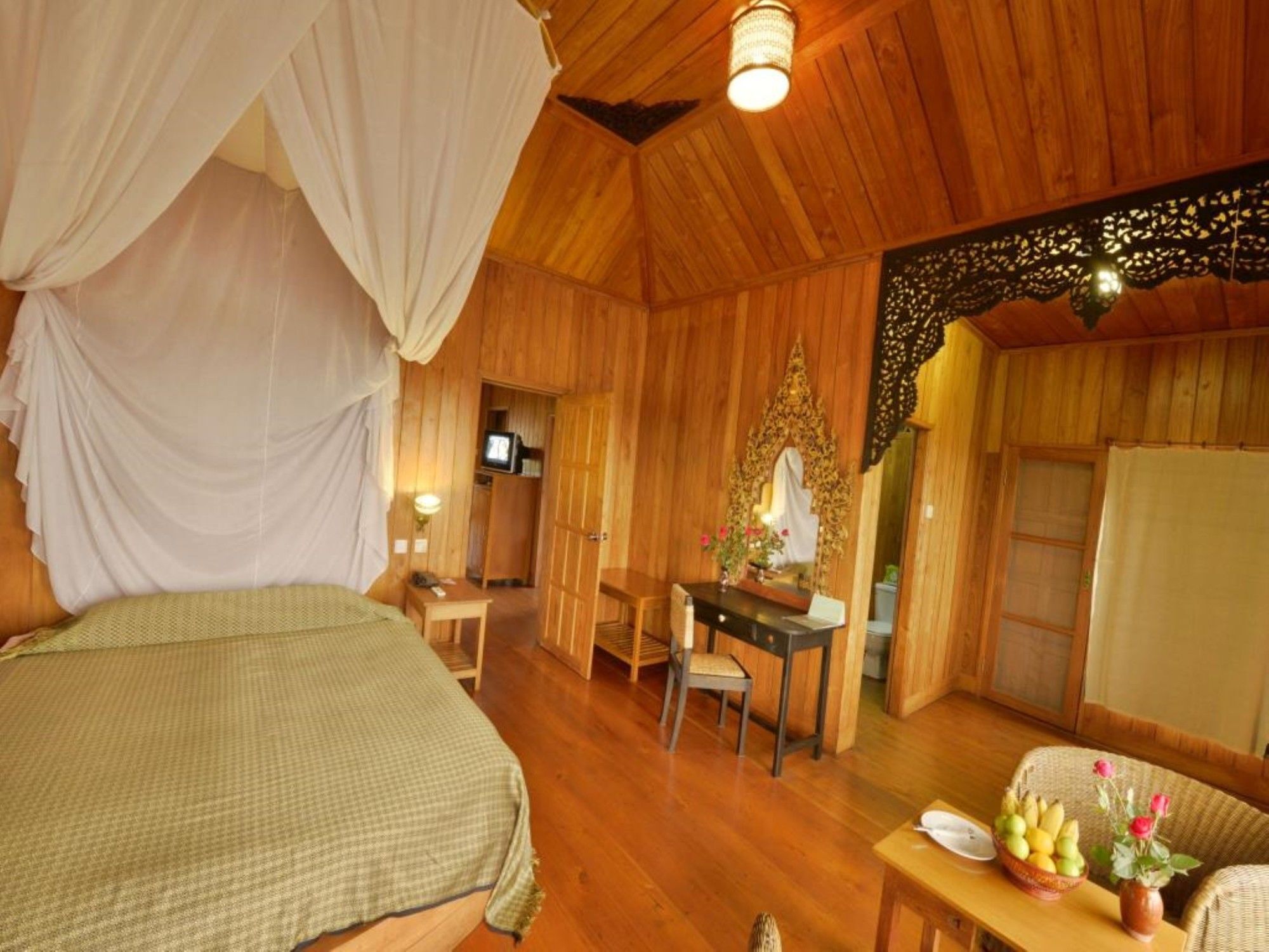 Shwe Inn Tha Floating Resort Inle Lake Ngoại thất bức ảnh